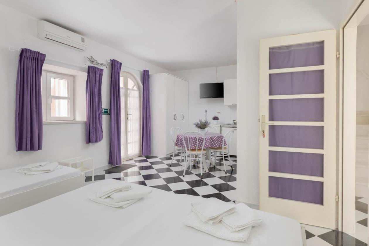 Apartmani Marija Podgora Exteriör bild