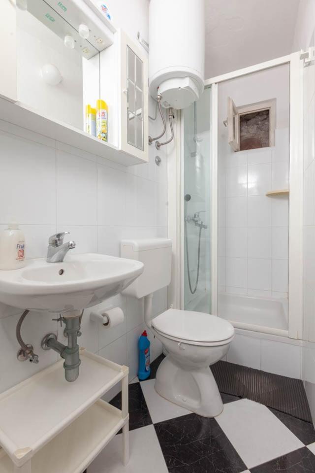 Apartmani Marija Podgora Exteriör bild